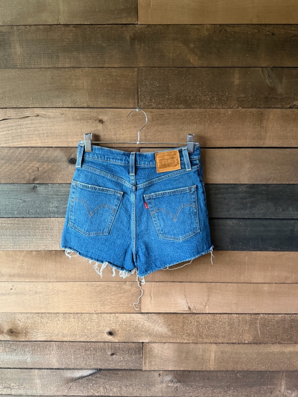 Levi’s Ribcage Denim Shorts High Rise Distressed Cut Off 26 Y2K - Picture 10 of 11